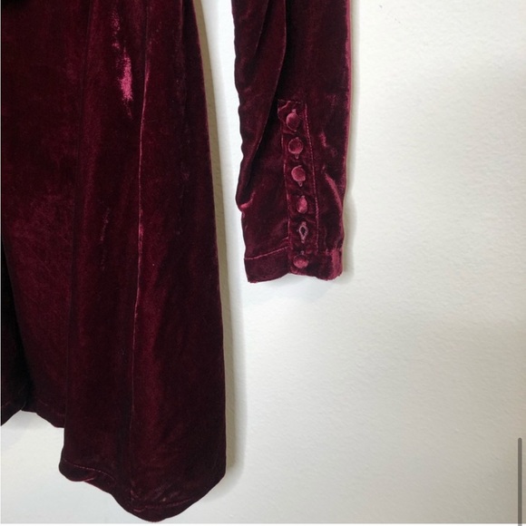 💜 Privacy Please X Revolve Astro Velvet Dress - Picture 9 of 11